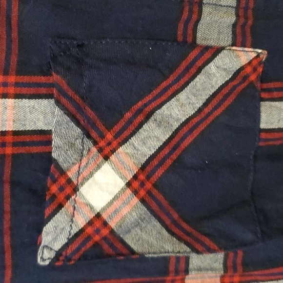 Plaid Button-down Top - Picture 4 of 7